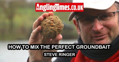 How to prepare groundbait | Steve Ringer