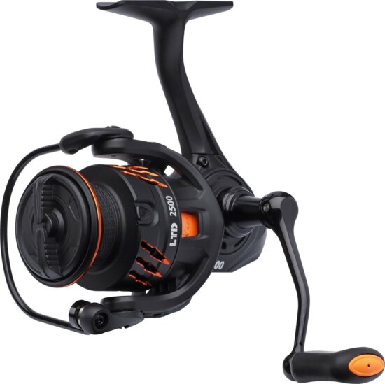 Savage Gear Orange LTD 3000 FD 8p1BB pergető orsó