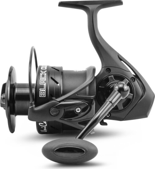 Uni Cat Black Out harcsázó orsó