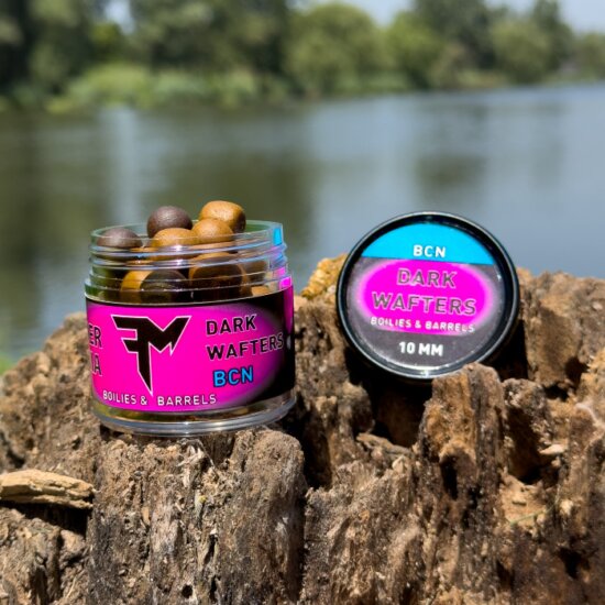 Feedermánia Dark Wafters Boilies & Barrels 8 mm Bcn