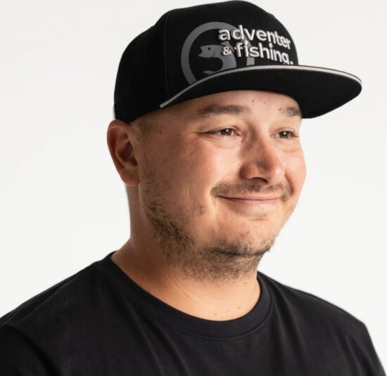 Adventer Cap Black With A Straight Flap