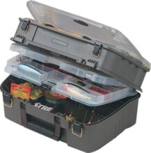 Plano Guide Series™ Satchel ; 47x29,2x21,6cm horgászdoboz