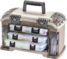 Plano Guide 767000 GS ANGLED SYSTEM 3600 GRAY/SAND45,7x24,1x27,9cm, (3650 (2x), 360704 (1x), 3455 (2x) and 4648 (x1)) horgászdoboz