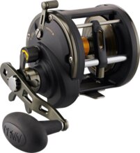 PENN SQLII30LW SQUALL II 30LW REEL BOX harcsázó pergető orsó