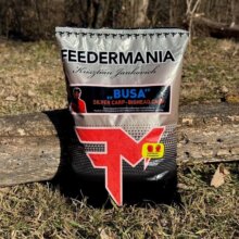 Feedermánia Groundbait Busa Prémium Fenekező Málna-Eper 2500G